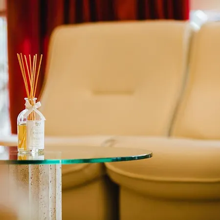 Unique Hotel 3*