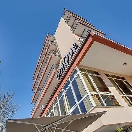 Hotel Unique Cesenatico